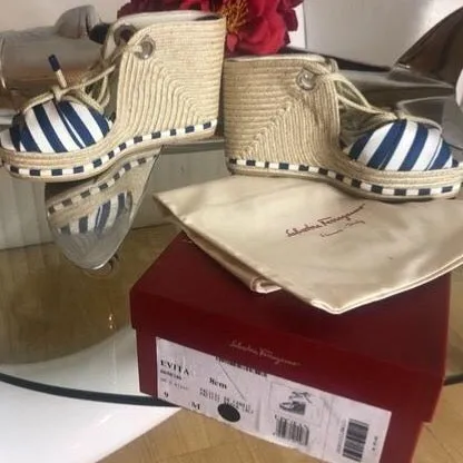 AUTH Ferragamo EVITA Wedge Espadrilles-Sandals