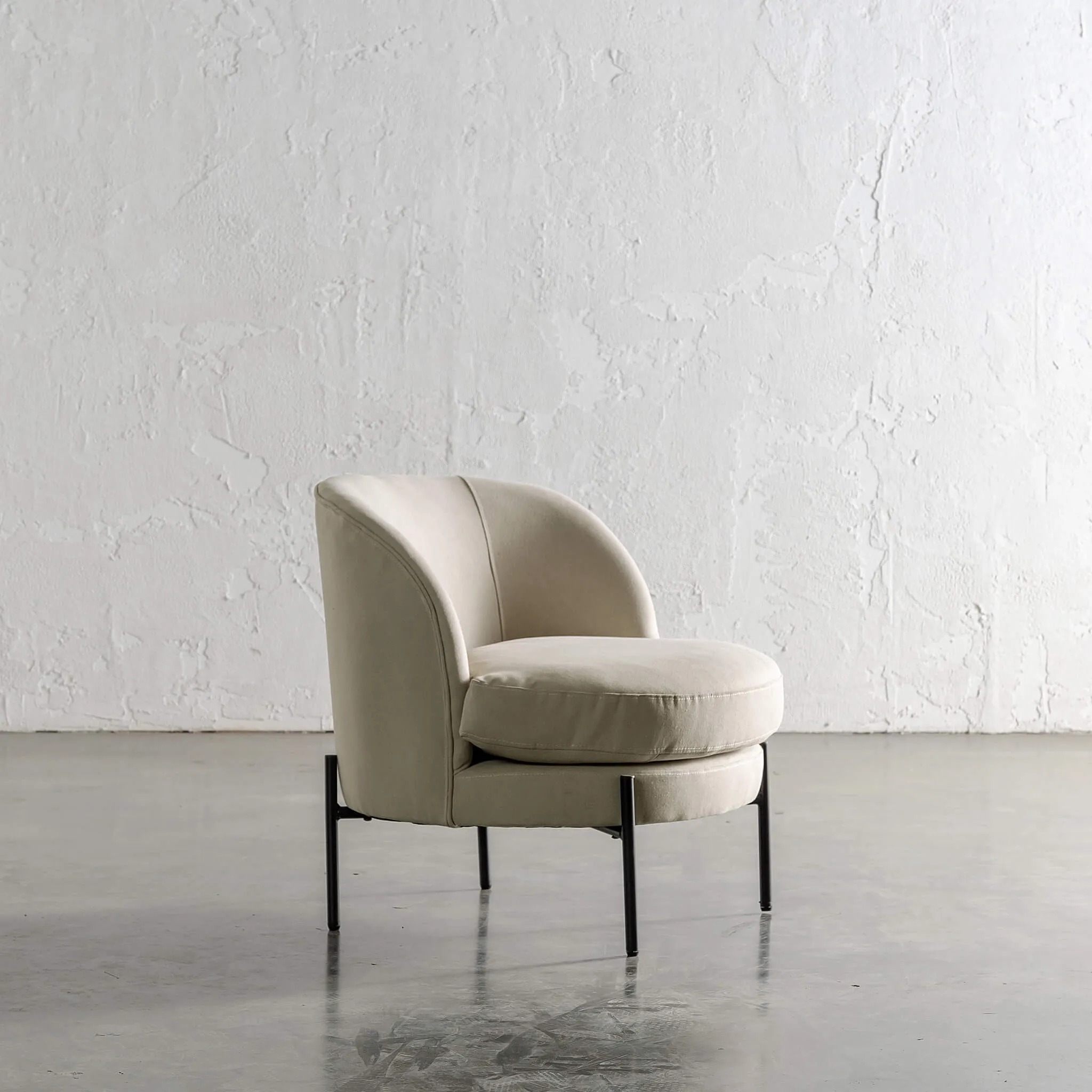 FINAL RELEASE  |  SEVILLA MODERNA TUB CHAIR   |  STOWE SAND