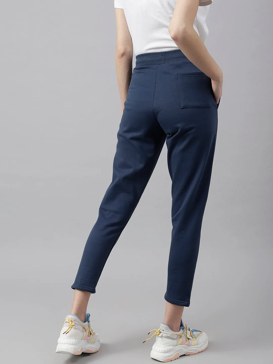 Fitkin Women Blue Straight Fit Fleece Pants