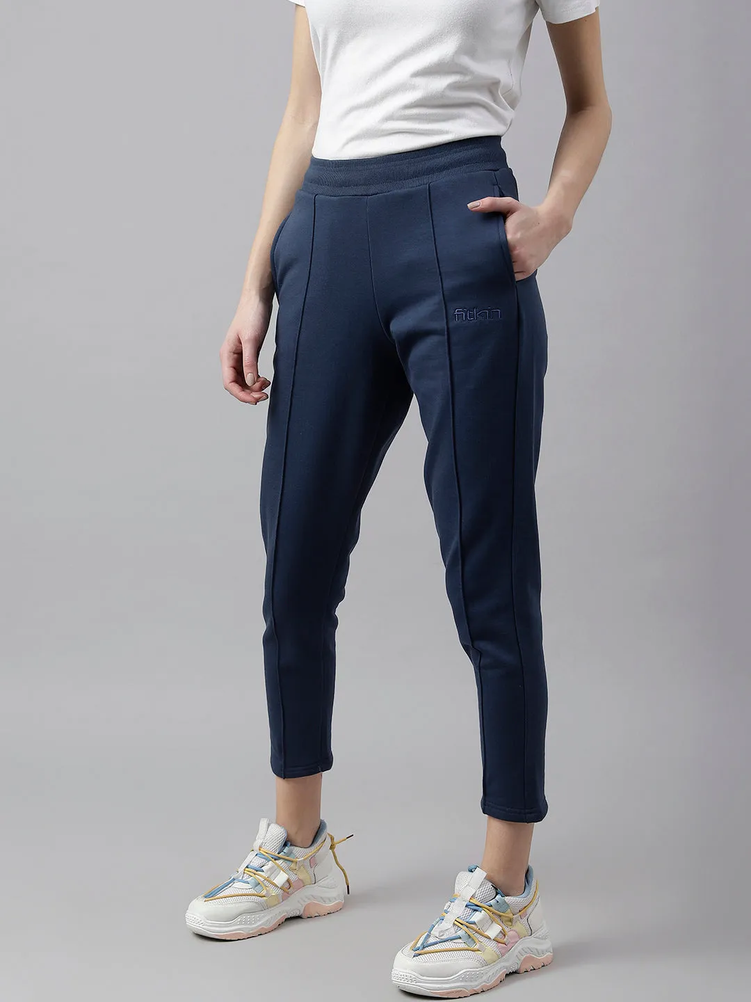 Fitkin Women Blue Straight Fit Fleece Pants