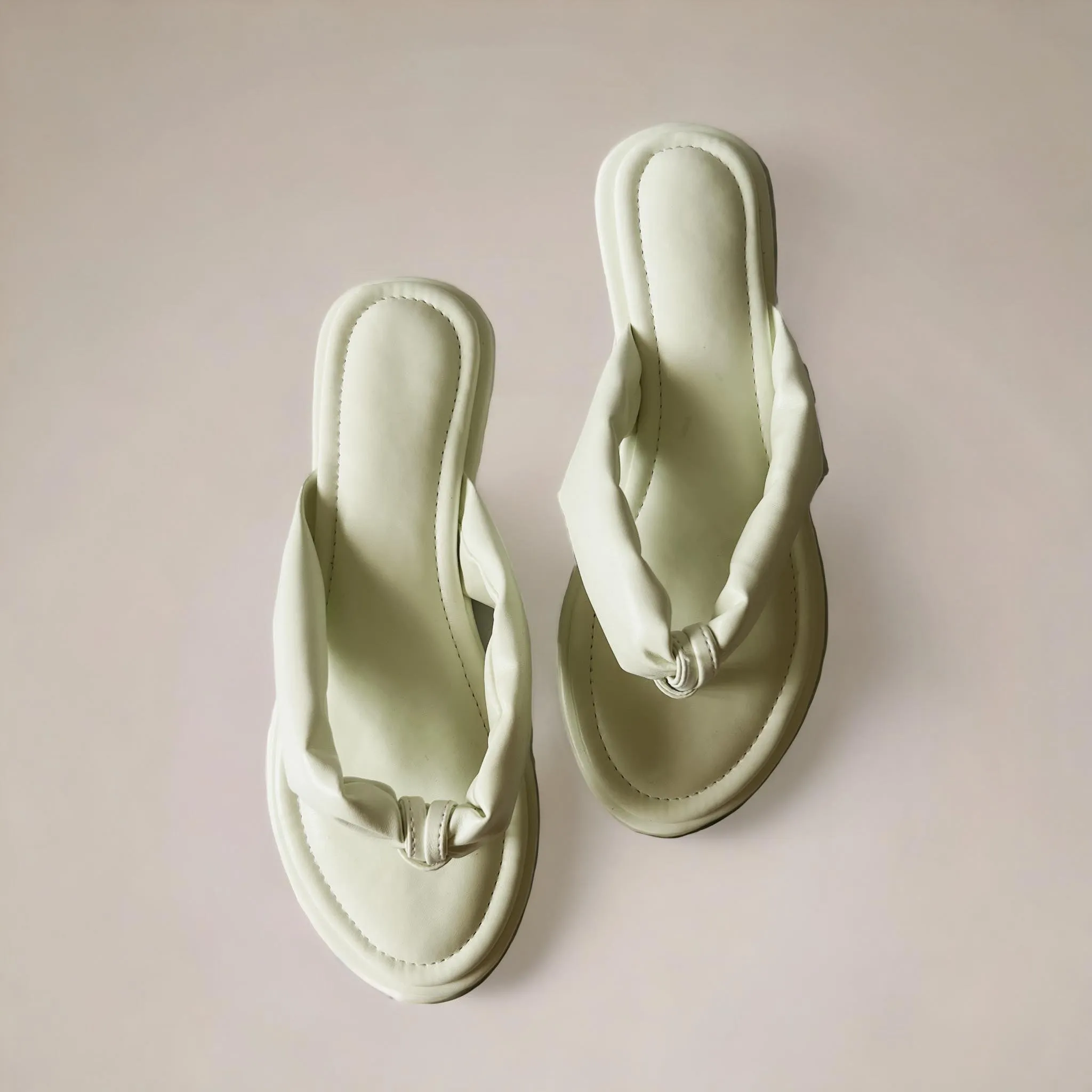 KATE Cushioned Thong Slides