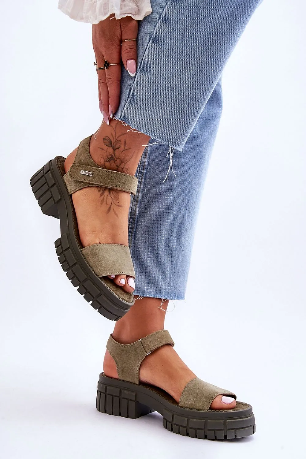 Sandals model 180663 Step in style