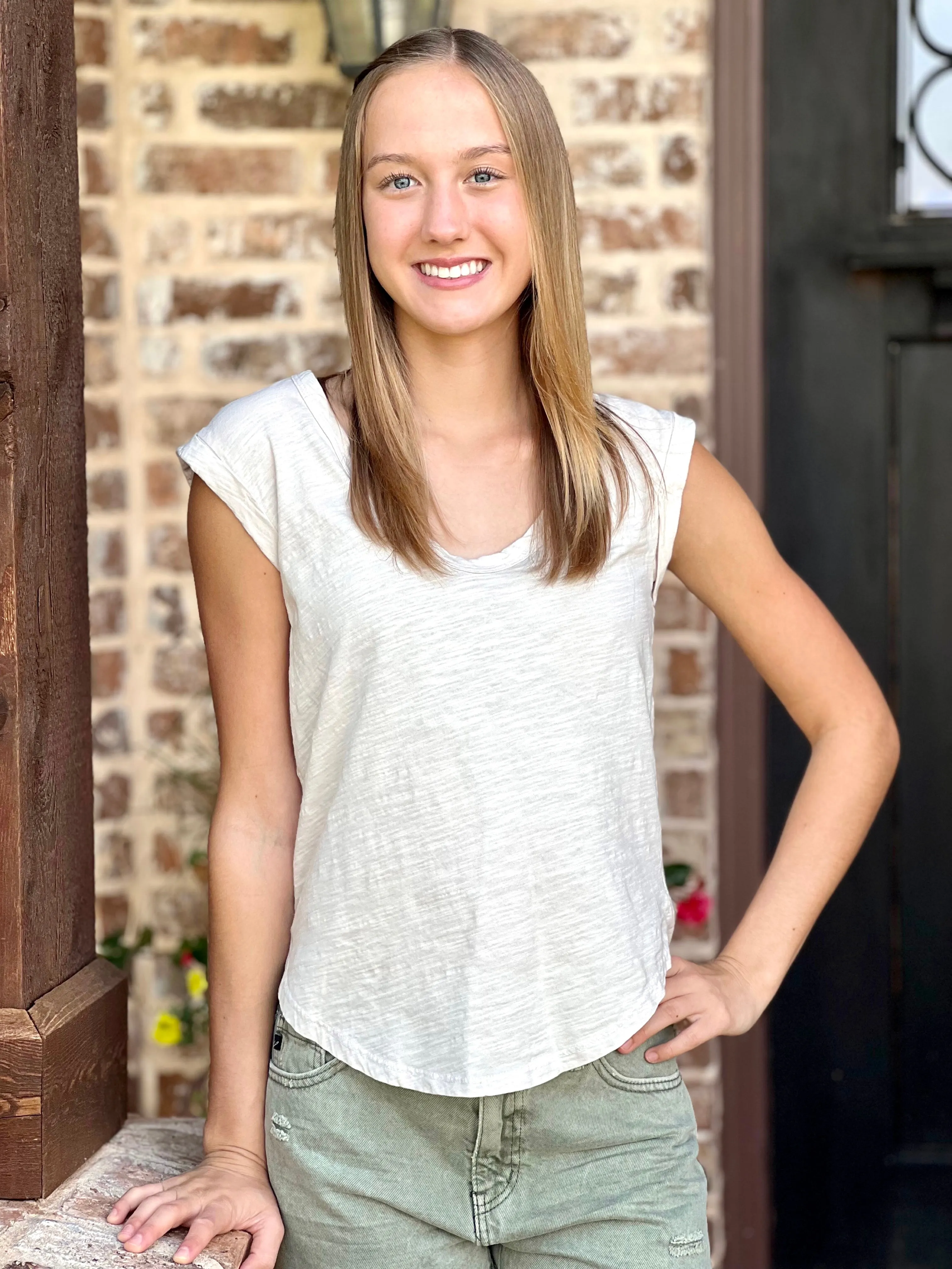 Stone Scoop Neck Cap Sleeve Top